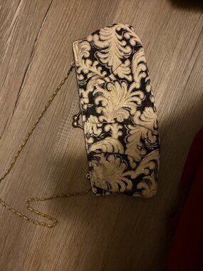 Vintage Black Cream Gold Coin Purse 20s Chain Strap Condition Pictured